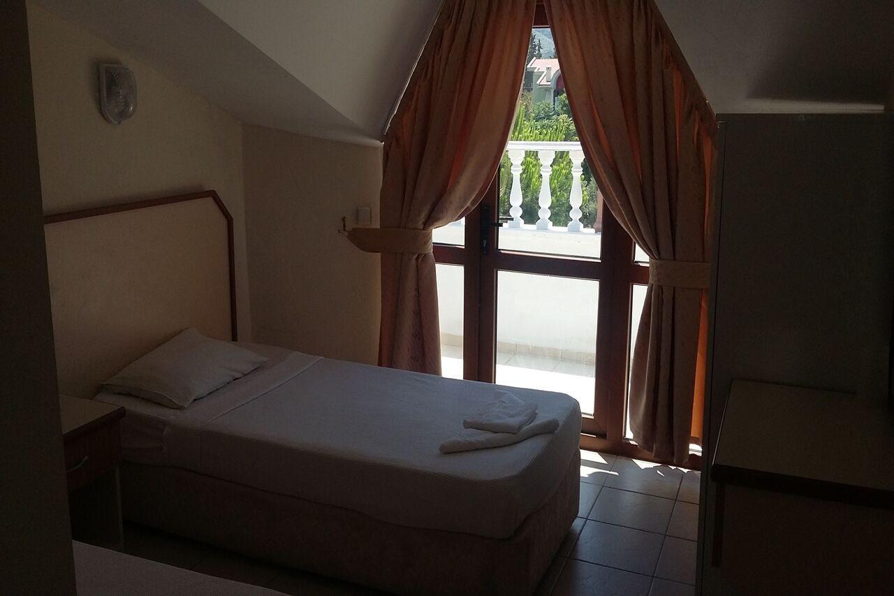 Uenver Hotel Adana Exterior photo