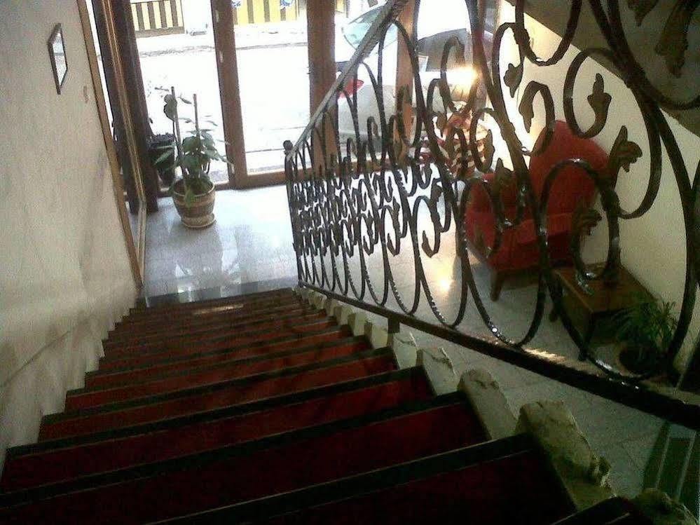Uenver Hotel Adana Exterior photo